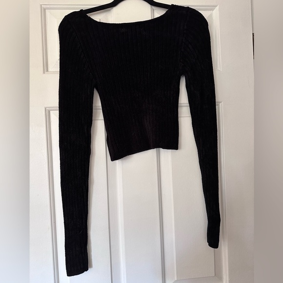 Urban outfitters black cropped ribbed sweater. Size Large - Picture 2 of 3